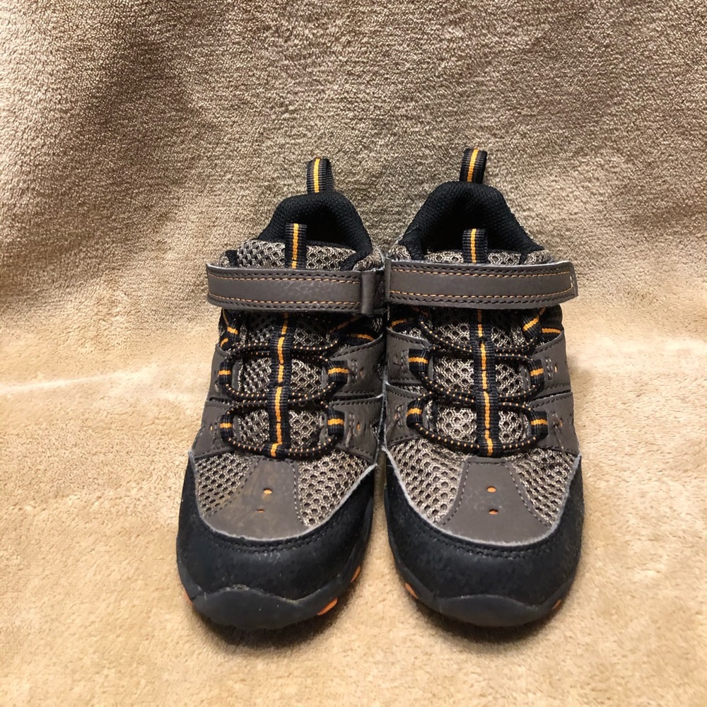 Toddler boys rugged hiking shoe